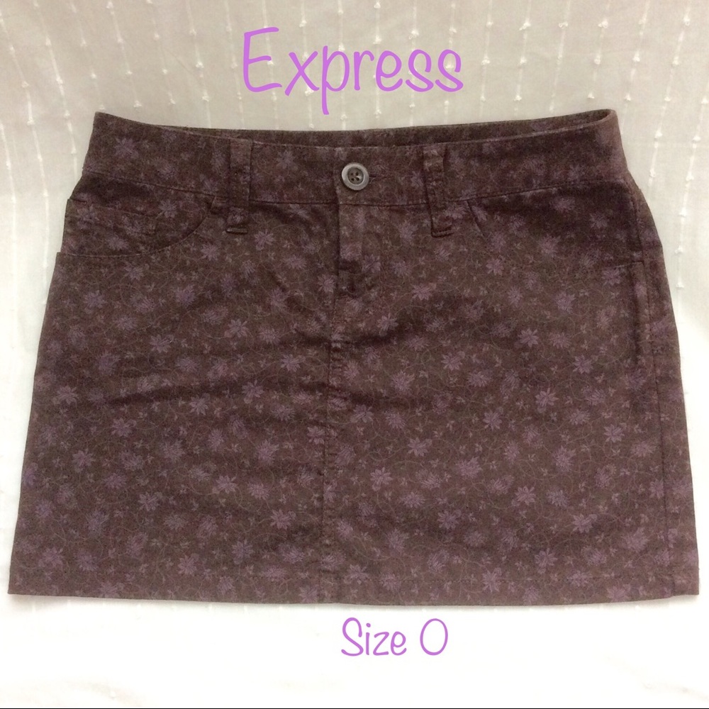 Sweet, romantic / cottage look, Tiny floral skirt